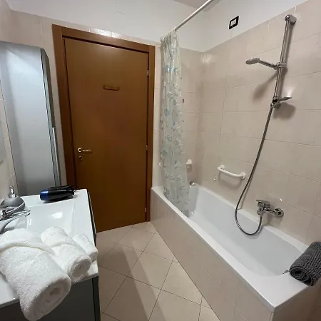 Tufo - 10min Dalla Rocchetta Mattei Vergato