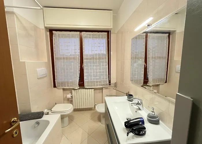 Tufo - 10min Dalla Rocchetta Mattei بيت ضيافة *